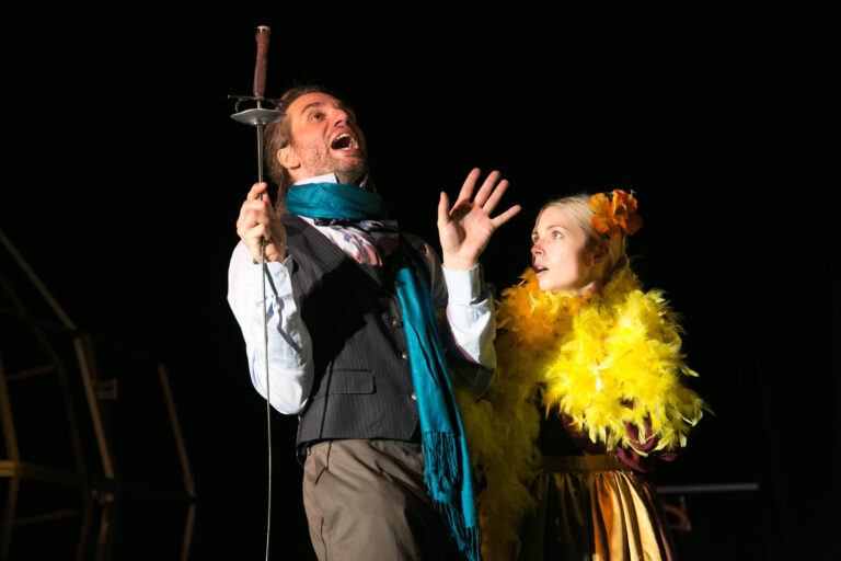 O. LÁŽNOVSKÝ: JAK JULES ŽIL VERNE – Divadlo GONG